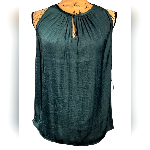 Vince Camuto Sleeveless Blouse - Picture 1 of 7